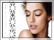 Emily Didonato, Twarz, Napis