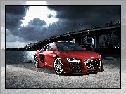 Audi R8, Chmury, Most