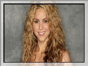 Uśmiechnięta, Shakira