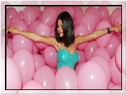 Selena Gomez, Balony
