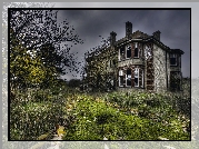 Stary, Dom