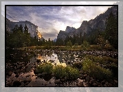 Stany Zjednoczone, Stan Kalifornia, Park Narodowy Yosemite, Góry, Rzeka, Kamienie