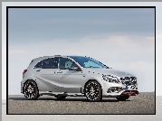 Mercedes-Benz A 250 Sport AMG Line Polar Silver, 2016