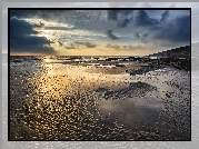 Plaża Dunraven Bay, Walia, Morze, Wschód słońca