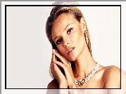 Magdalena Frackowiak, Korale