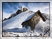 W�ochy, Dolomity, Region Trydent-G�rna Adyga, Prze��cz Sella Pass, Sklepik pami�tkarski Souvenir Dolomiti