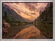 Jezioro Hintersee, Góry Alpy, Gmina Ramsau bei Berchtesgaden, Bawaria, Niemcy