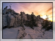 Skały, Zima, Drzewa, Wschód słońca, Południowy Ural, Park Narodowy Ziuratkul, Obwód czelabiński, Rosja