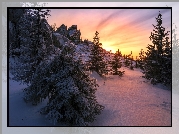 Zima, Drzewa, Skały, Zachód słońca, Park Narodowy Ziuratkul, Obwód czelabiński, Rosja
