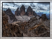 Góry, Tre Cime di Lavaredo, Dolomity, Włochy, Śnieg, Domki