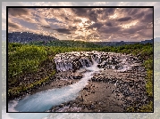 Niebo, Chmury, Wzgórza, Wodospad Bruarfoss Waterfall, Zachód słońca, Rzeka Bruara, Islandia