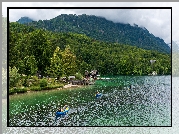 Słowenia, Jezioro Bohinjsko, Kajaki, Przystań, Lasy, Góry, Triglavski Park Narodowy