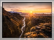 Wschód słońca, Człowiek, Góry, Kanion Fjadrargljufur, Rzeka Fjadra, Islandia