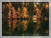 Jezioro Fusine Lake, Jesień, Drzewa, Lasy, Odbicie, Domek, Prowincja Udine, Włochy
