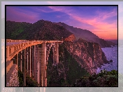 Most Bixby Creek Bridge, Wybrzeże, Góry, Morze, Zachód słońca, Region Big Sur, Kalifornia, Stany Zjednoczone