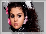 Kobieta, Selena Gomez, Piosenkarka