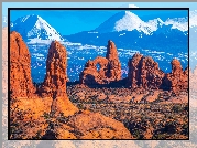 Formacje skalne, Skała, Turret Arch, Góry, La Sal Mountains, Park Narodowy Arches, Stan Utah, Stany Zjednoczone