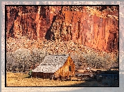 Park Narodowy Capitol Reef, Stan Utah, Stany Zjednoczone, Skały, Drzewa, Drewniany, Dom, Ogrodzenie