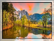 Stany Zjednoczone, Kalifornia, Park Narodowy Yosemite, Góry Sierra Nevada, Wodospad, Rzeka, Merced River, Drzewa, Odbicie