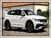 Volkswagen Tiguan Allspace, Bok