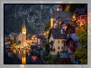 Jezioro Hallstattersee, Oświetlone, Domy, Góry, Kościół, Hallstatt, Austria