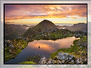 Góry, Jeziora, Innominate Tarn, Obszar Lake District, Zachód słońca, Chmury, Anglia