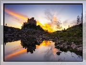 Zamek Almourol, Rzeka Tag, Kamienie, Drzewa, Zachód słońca, Portugalia