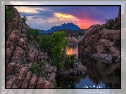 Zachód słońca, Skały, Drzewa, Jezioro, Watson Lake, Prescott, Arizona, Stany Zjednoczone
