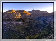 Góry, Pireneje, Drzewa, Kanion, Park Narodowy Ordesa y Monte Perdido, Hiszpania