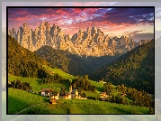 Włochy, Dolina, Val di Funes, Wieś, Santa Maddalena, Góry, Dolomity, Lasy, Drzewa, Kościół Chmury
