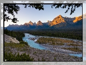 Kanada, Alberta, Park Narodowy Jasper, Góry, Canadian Rockies, Rzeka, Las, Drzewa