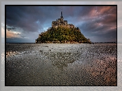Francja, Wyspa Mont Saint-Michel, Opactwo św Michała Archanioła, Chmury, Kościół
