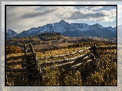 Jesień, Łąka, Ogrodzenie, Las, Góry, San Juan Mountains, Kolorado, Stany Zjednoczone