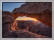 Promienie słońca, Skały, Łuk, Mesa Arch, Kanion, Park Narodowy Canyonlands, Utah, Stany Zjednoczone