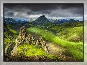 Islandia, Wzgórza, Skały, Góry, Dolina, Zielona, Chmury