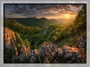 Słowacja, Góry, Małe Karpaty, Skały, Wschód słońca, Lasy