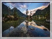 Góry Alpy, Jezioro Hintersee, Skały, Drzewa, Chmury, Gmina Berchtesgaden, Bawaria, Niemcy